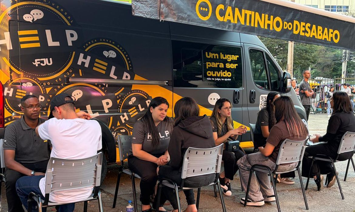 Dia do voluntariado: iniciativas levam saúde mental a vulneráveis