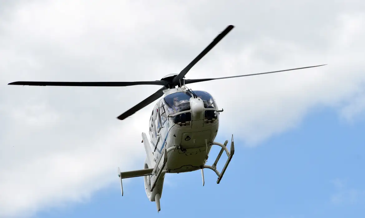 MPF pede ações de segurança para voos de helicóptero no Rio de Janeiro