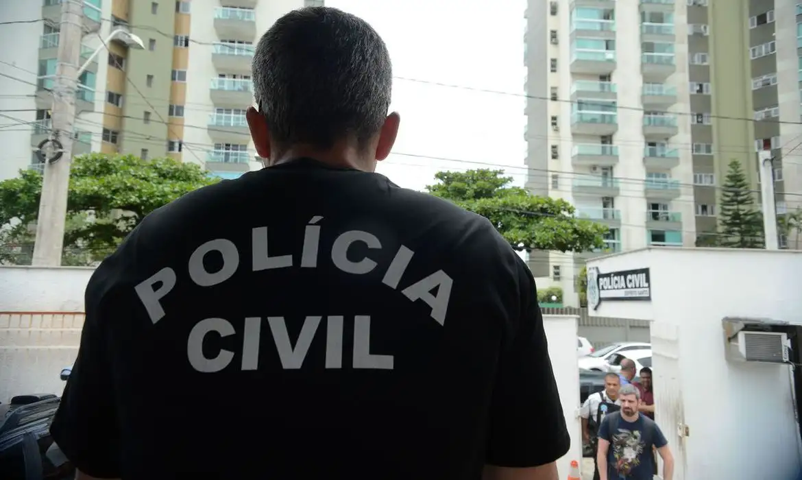 Grupo lavava dinheiro do CV por meio de clube e pousada no Rio