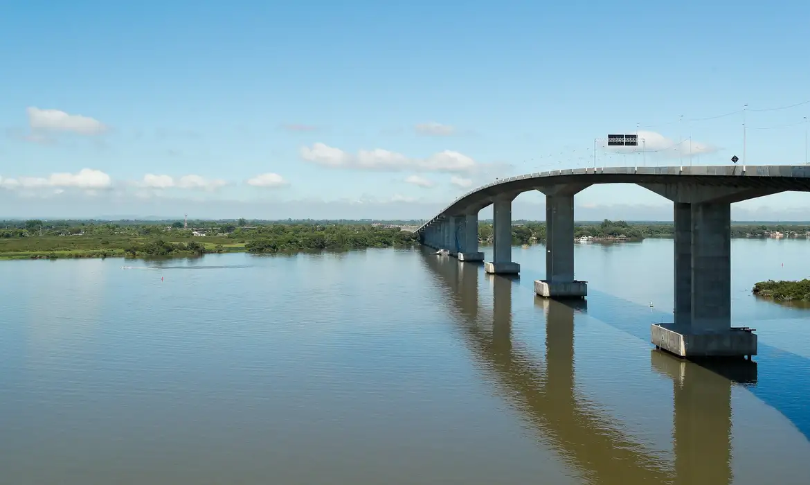 Guaíba: Defesa Civil de Porto Alegre alerta para risco de inundação