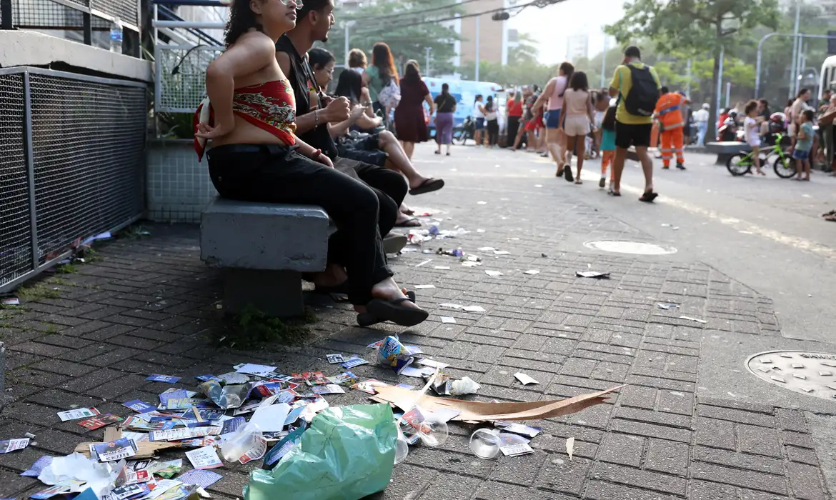 Crimes eleitorais: PF apreende quase R$ 1 milhão em bens e valores